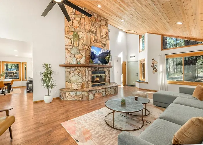 Pinewood - Backs To Forest - Near Downtown! Holiday home Flagstaff